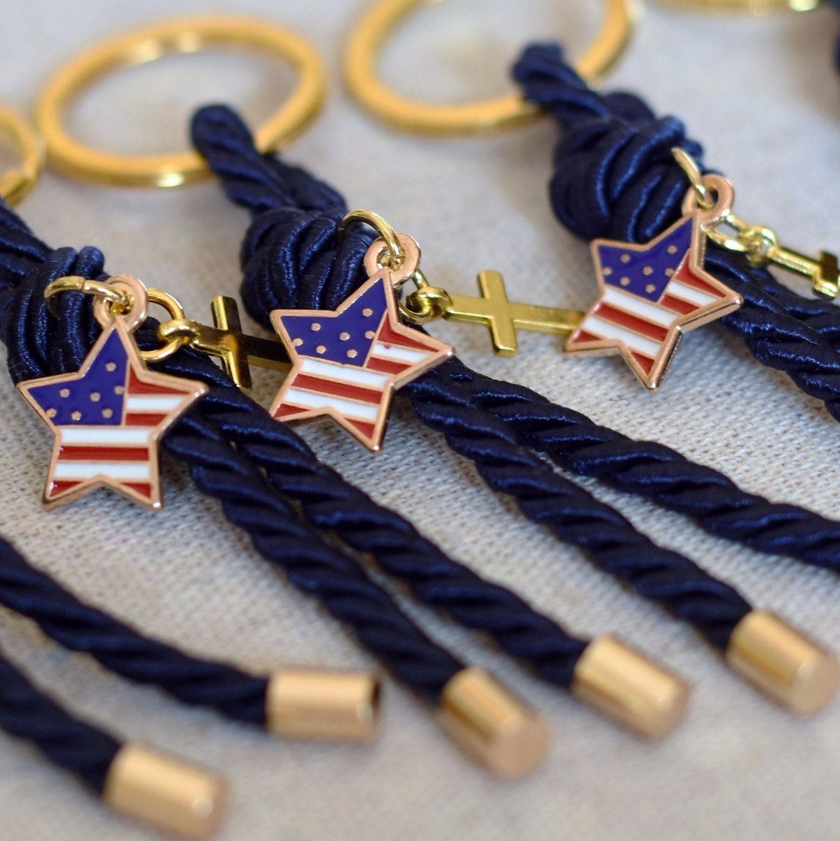 TrendyHandicraf's tweet photo. Excited to share the latest addition to my #etsy shop: 10 pcs, American Flag Star favors, Baptism favors for Boys and Girls, Memorial day keychains, https://t.co/JVvg6ssKj7 #gold #firstcommunion #americanflagstar #americanflagfavors #baptismfavors #forboys #forgirls #m https://t.co/IThXzZRRFS