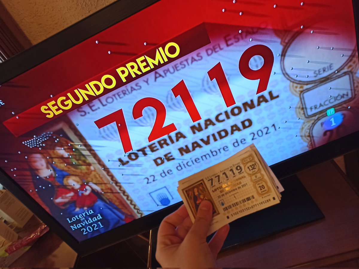 Todos los años me equivoco en un número, estoy harta. 🥺 #LoteriaRTVE #LoteriadeNavidad