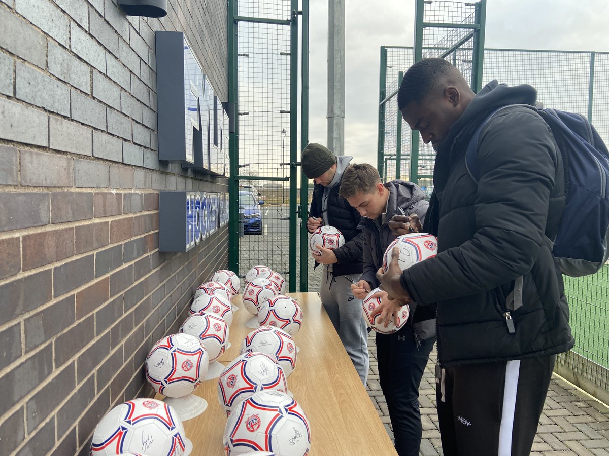AFCFyldeFDN's tweet photo. #PRESENTAPPEAL | Over the past few weeks, we have worked alongside partners to deliver Christmas presents to 118 kids within the area.
This week, members of @AFCFylde first team signed and hand delivered footballs to some of these children.
Read more at https://t.co/PwlNt5xcdw https://t.co/QfA71eVgvd