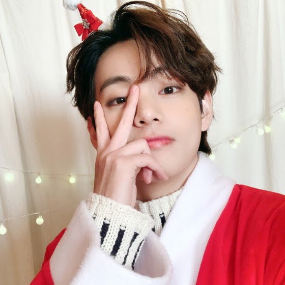 ishyungshi's tweet photo. merry #chrISHmas ~~ 🎅🏻♥️
ends 9:00pm (12/22)
- follow this account
- rt, like, tag friendsss
- 5 winners 🙋🏻♀️🙋🏻♀️🙋🏻♀️🙋🏻♀️🙋🏻♀️
#ishyungshigiveaway https://t.co/hv3BCuX09y