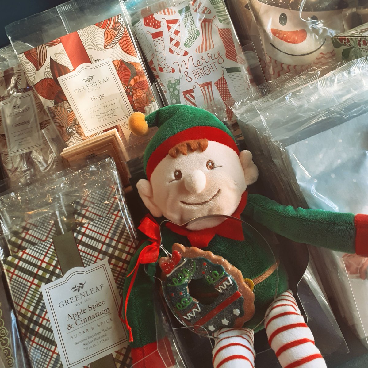 Elfred did some baking yesterday. It sure looks good!
#theoldechristmasshoppe #advent #22 #christmas #elf