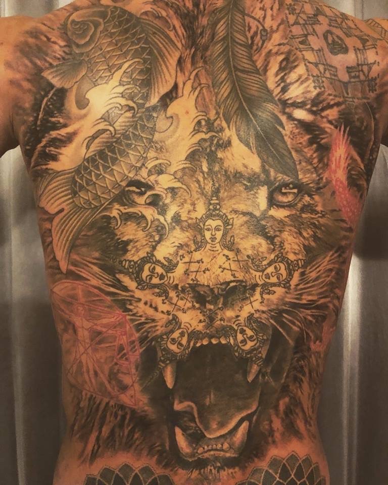 ofutemundo's tweet photo. Essa tatuagem do Ibrahimovic…🔥 https://t.co/p5Vdd729lY