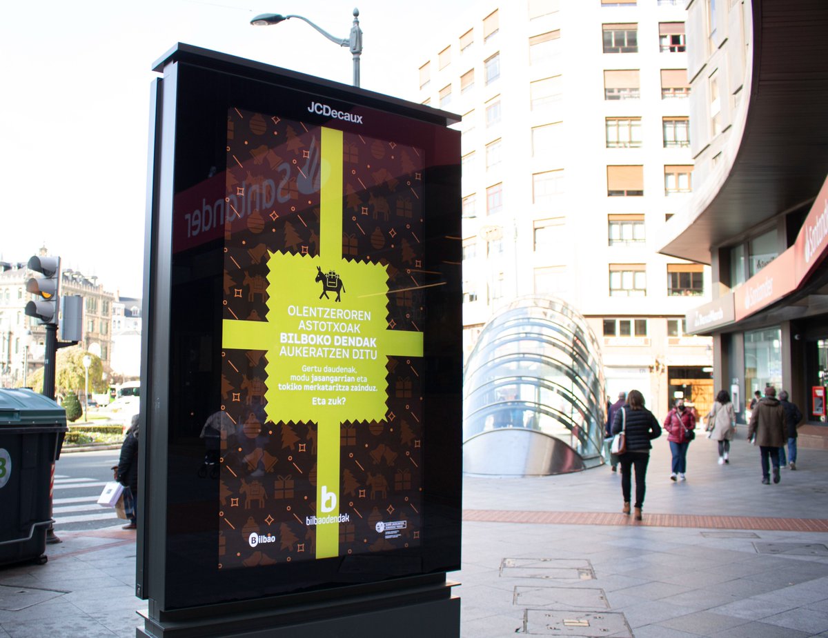 bilbao_Dendak's tweet photo. El burrito de Olentzero está recorriendo Bilbao 🎁👏
#EligeBilbao #RegalaComercioLocal #BeLocalEverywhere https://t.co/74fsmpLvJB