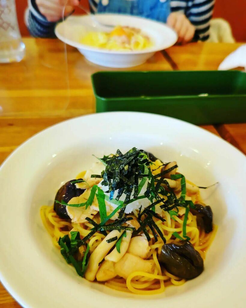 S_T_ha's tweet photo. 娘と一緒にポポラマーマに行ったのよ。

#ポポラマーマ #パスタ #スパゲッティ 
#pasta #spaghetti #ランチ #lunch
#instagood #instafood #instalunch https://t.co/X1bkOWIPj9