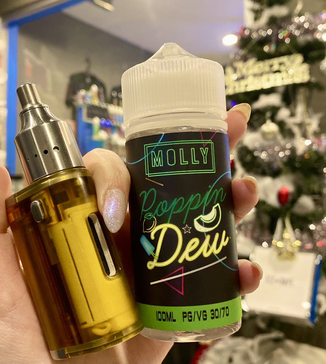 店頭で人気のMOLLYシリーズ新作入荷しました😊

🍈🍋🧊
icevapeshop.com/product/2491