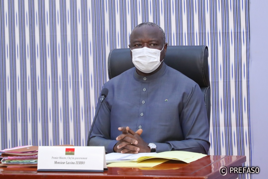 rochkaborepf's tweet photo. Au conseil des ministres de ce mercredi 22 décembre 2021. https://t.co/ywkOIN49lt