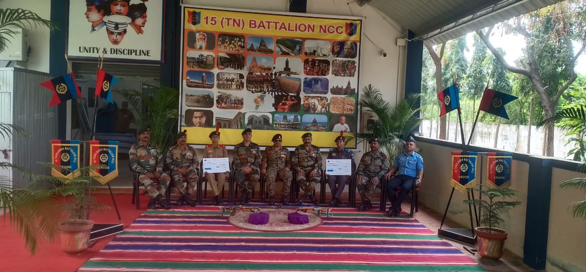 erodencc's tweet photo. @NCCDte_TNPAN @HQ_DG_NCC @Ko_Champions Felicitation @15 TN Bn NCC to honour CUO Kowshika &amp; CUO Priyadharsini who achieved feat of reaching National  Sports Shooting @ Bhopal from 14 Nov-10 Dec 21. Col LCS Naidu, Gp Cdr, Kovai Gp felicitated the Cdts/Trg Team by giving cash award https://t.co/vRfKqSg8ST