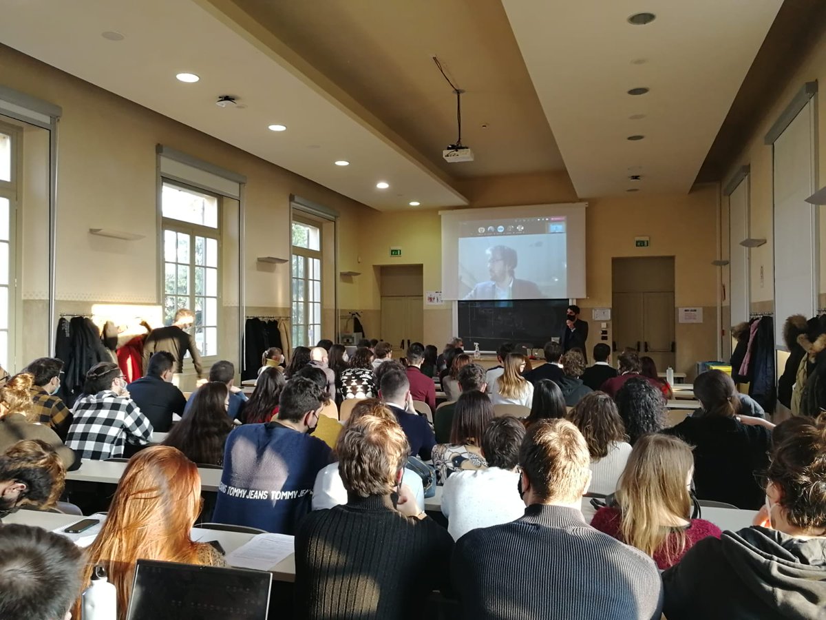 lucapiccinno13's tweet photo. Concluso il percorso “NextEr Generation Challenge – Soluzioni innovative per le società digitali del futuro” con 90 studenti @UNIMORE_univ insiema ad @Arter_ER #AREAS3 e la startup #Nexter News --> https://t.co/er3TekRiZo https://t.co/RVPJZj9Xvt