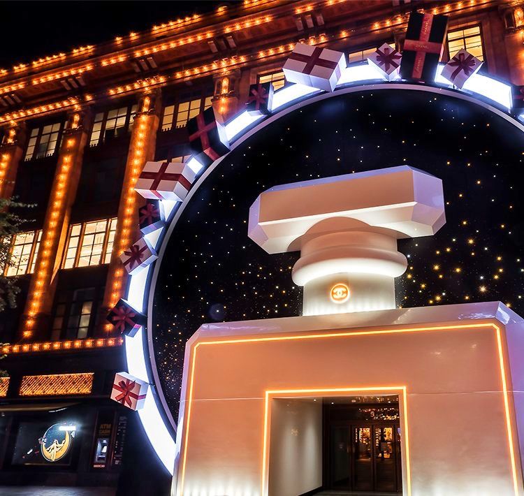 VictoriaTaylUK's tweet photo. I’ve always preached about the power of visual experience in any project I’ve worked on, but this time of year really heightens the importance.
Visuals are absolutely critical in creating unique and branded experiences for your customers.
#brandedexperience #cx https://t.co/1c4fAqZQQy