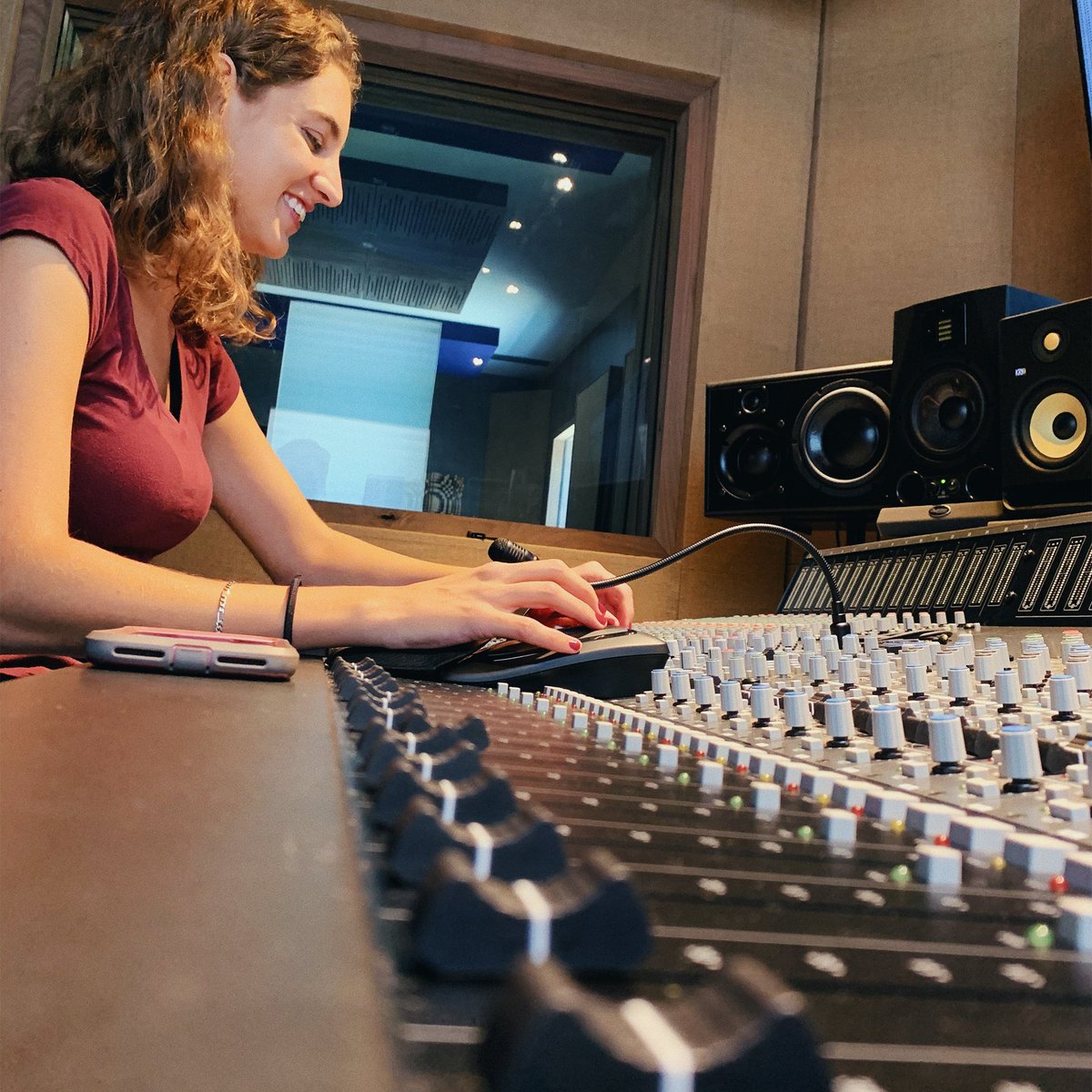 solidstatelogic's tweet photo. ORIGIN Helps Miami's Art House Achieve 'Amazing' Recordings
ORIGIN's preamplifiers and bus compressor are key differentiators for Art House engineer Natalia Schlesinger.
Head over to the SSL media hub for the full story.
#SSL #SolidStateLogic #SSLORIGIN #ThisIsOurORIGIN https://t.co/ePh5v4NfHe