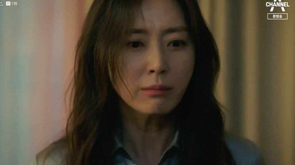 Hermionee0317's tweet photo. ma'am... your hair🥵
#ShowWindowEp7 #songyoonah https://t.co/ysk84gnwPJ