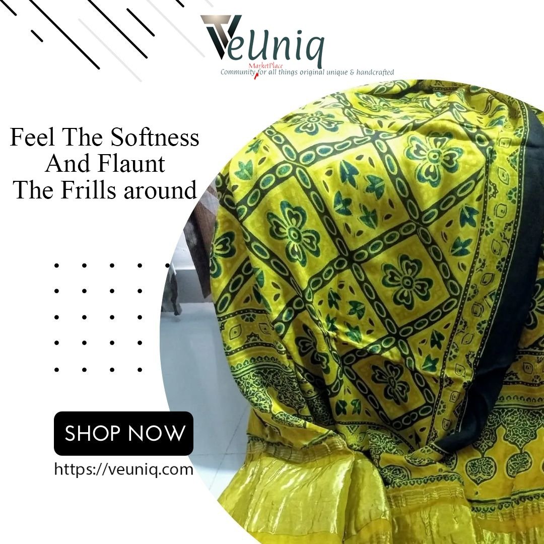 VeUniq's tweet photo. VeUniq brings this bright yellow colored Ajrakh dupatta, having dark green block prints over it. This soft, light-weight and totally comfortable dupatta is surely a must-have to pair it.
Visit us: https://t.co/e2v81hWFYk 
#VeUniq #HandMade #Dupatta #YellowDupatta #PrintedDupatta https://t.co/DJKG5qRtl2