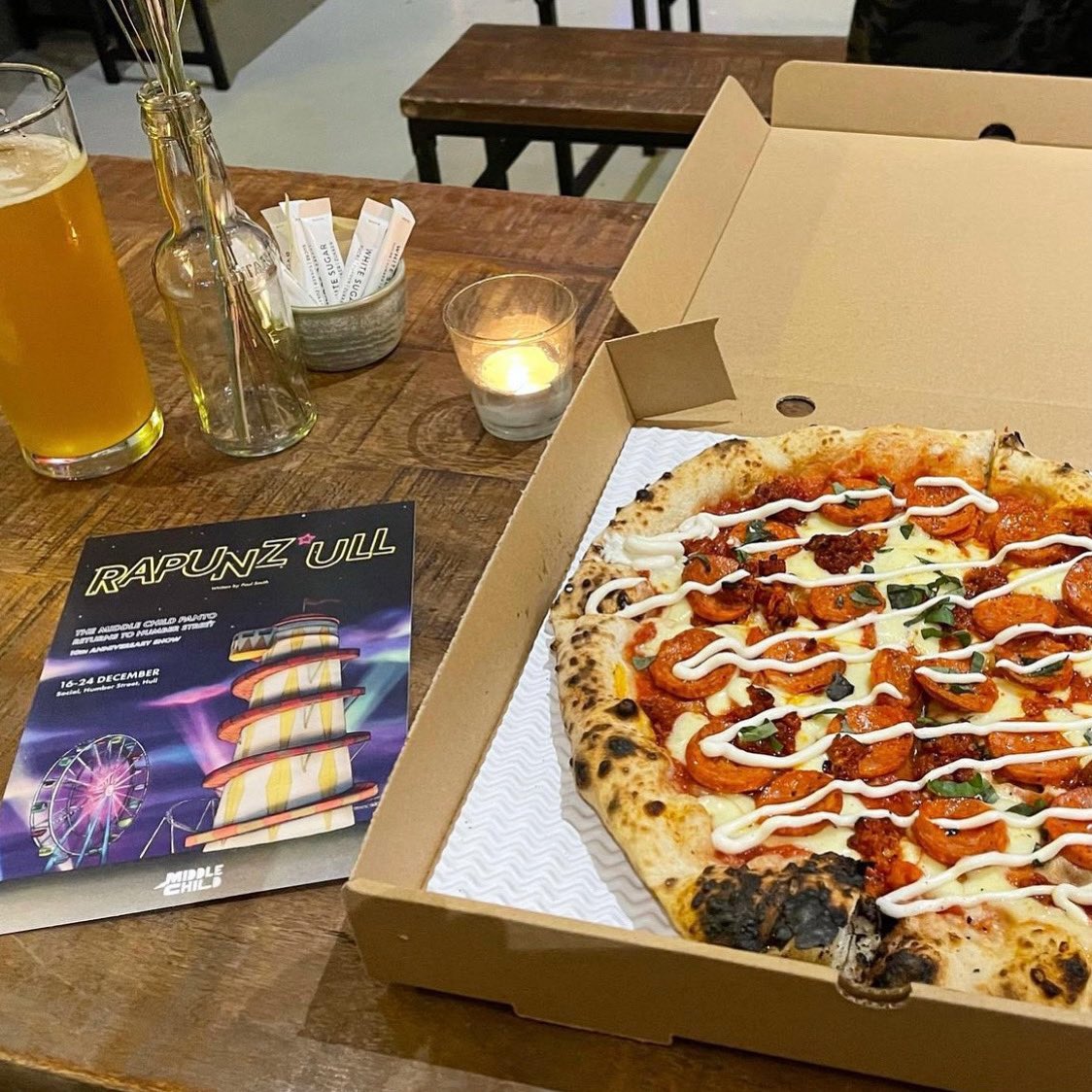 Back at it for @middlechildhull’s Rapunz’ull panto today 💫 Come see us if you need a feed! 

📸: <a href="/LeePop1975/">Lee  Popplewell</a>