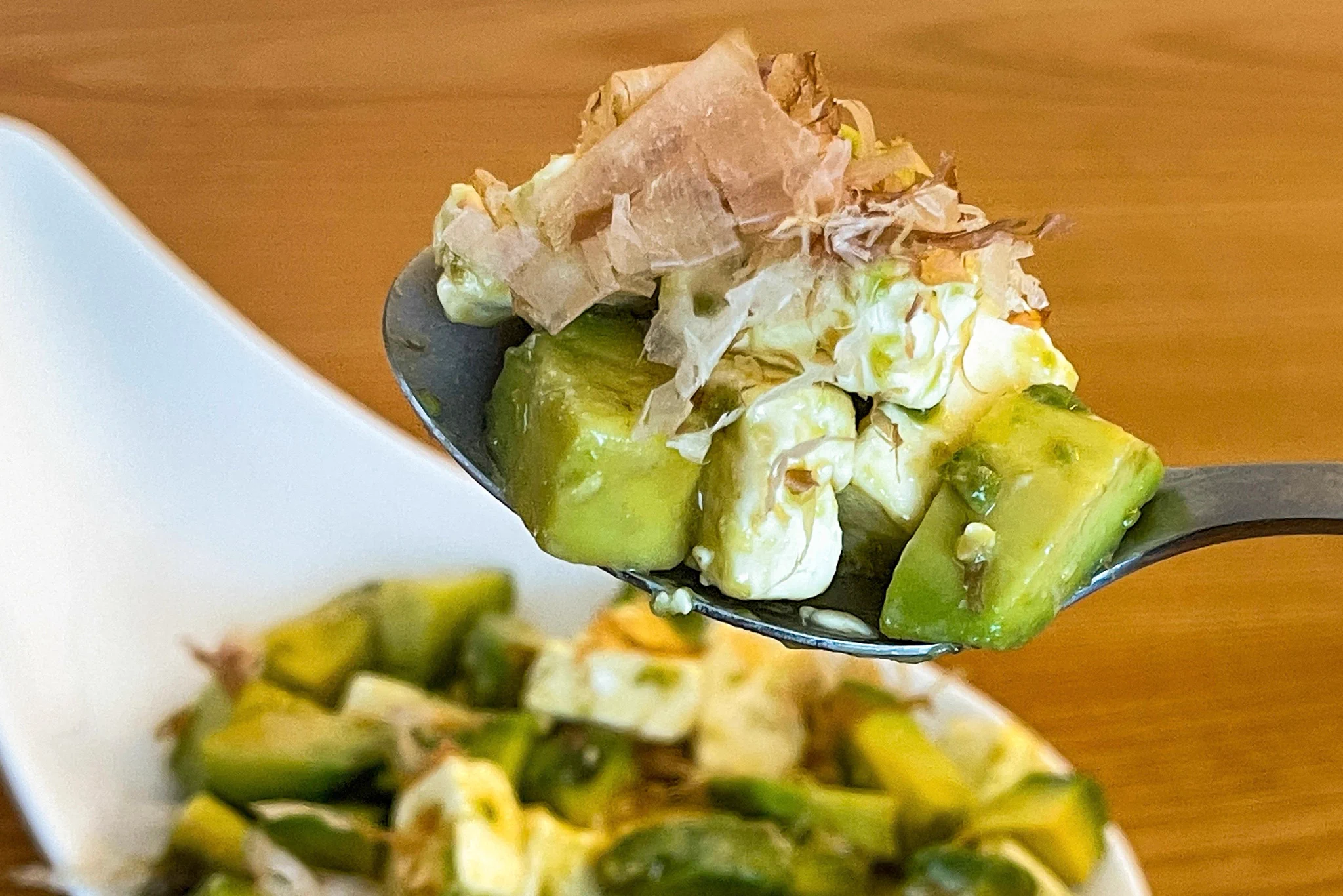 おつまみにもすごく良さそう！簡単2ステップで作れちゃう、「アボカド」レシピ！