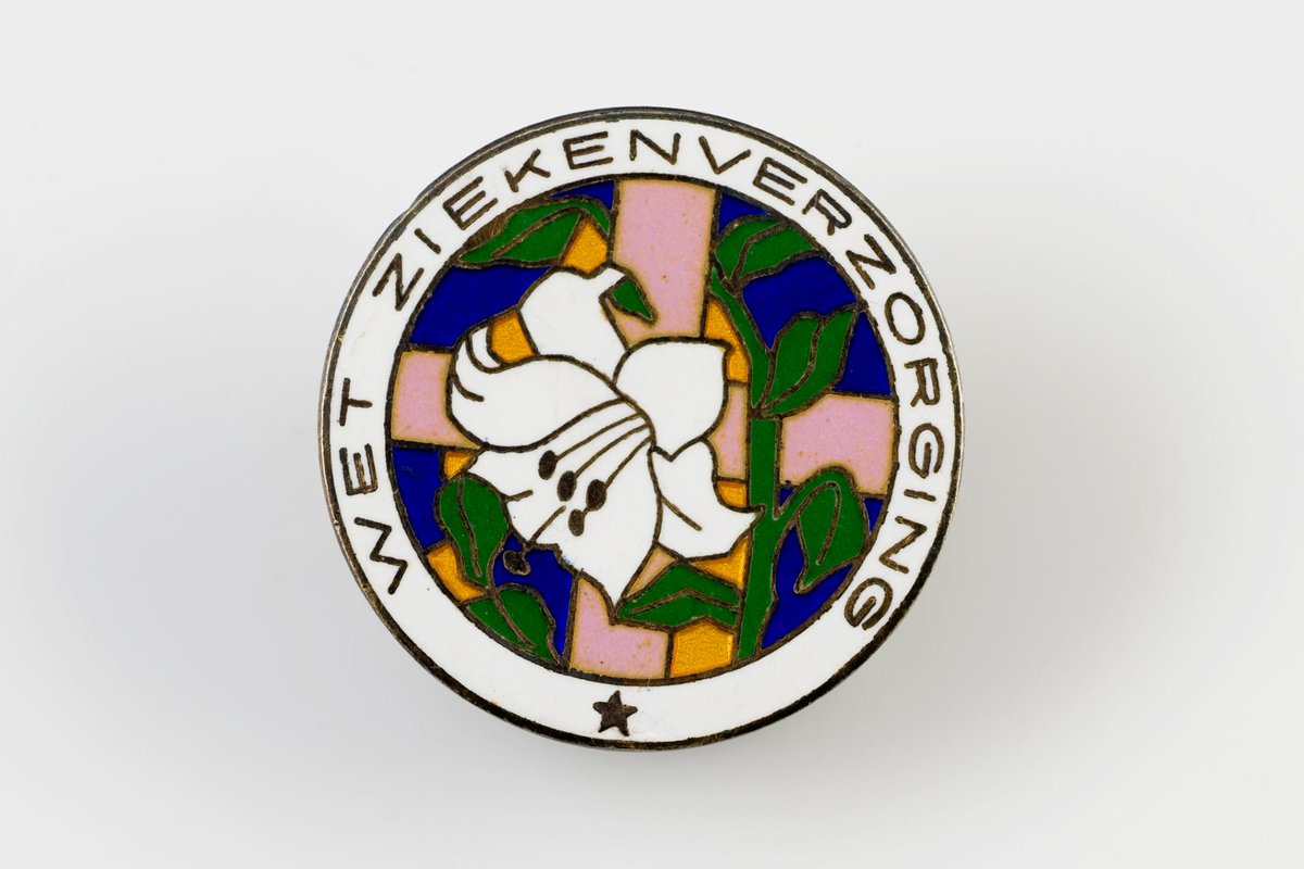 Onbetaalbaar of 'Voor Ieder Gat inzetbaar'? Vanaf vandaag te zien op onze website: de online expositie 'Van ziekenverzorgende tot VIG'! Neem een kijkje op fni.nl/van-ziekenverz… en maak een reis door de boeiende geschiedenis van de ziekenverzorgende. #Histnursing