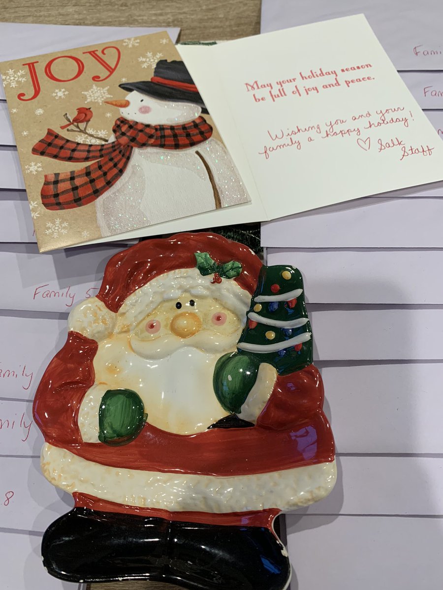 💚The holidays are a bit brighter for 24 Salk families thanks to the generosity &amp; kindness of members of the Salk staff who participated in the 2021 Giving Tree🎄 #KindnessMatters #givingisreceiving #HappyHolidays @OBSupCittadino <a href="/OB_JSMS_Rezes/">William Rezes</a> <a href="/OB_VP_Lynch/">Mr. Lynch</a> <a href="/VPSizelove/">Mrs Sizelove</a> <a href="/JSMSPTA/">Jonas Salk PTA</a>