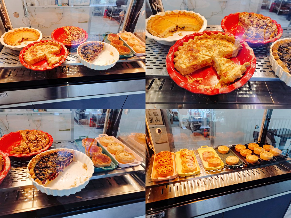 otm2090's tweet photo. Wed afternoon tea - PETA STAR Pineapple pie & chicken pie, lemon tea // 水曜日のアフタヌーンティー PETA STAR パイナップルパイ、チキンパイ、レモンティー #afternoontea #pineapplepie #chickenpie #lemontea #pie #アフタヌーンティー #パイナップルパイ #チキンパイ #レモンティー #パイ https://t.co/J6ZZEceBZa