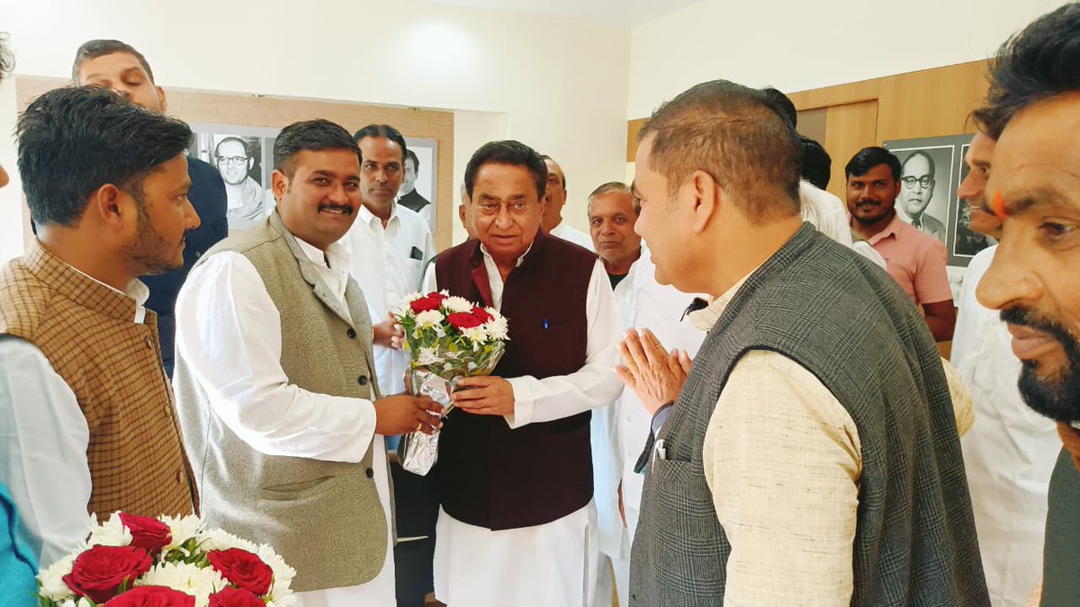 AshishSgurjar's tweet photo. गोहद ब्लॉक कांग्रेस का अध्यक्ष बनाए जाने पर वरिष्ठ नेतृत्व का आभार।
@SachinPilot @OfficeOfKNath @INCMP @MANSING04895377 @MlaGohad @jarariya91 @amitpsk @dineshgurjarj @digvijaya_28 @jitupatwari @KunalChoudhary_ @sajjanvermaINC @JVSinghINC @ChRakeshSingh https://t.co/L2nCFjrq9j