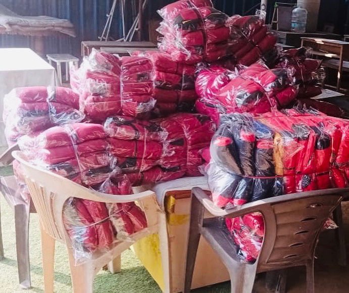 NirbhedNGO's tweet photo. Mrs India Internation Group 2021 (MIIG) team visited the #Nirbhed Foundation Education center Ghaziabad, and has distributed the woollen jackets to kids in this extreme winters.
Special thanks to the team for their support and gesture.
#NariShaktiDeshKiShakti 
#निर्भेद_है_हम https://t.co/gk64NgT2ZG