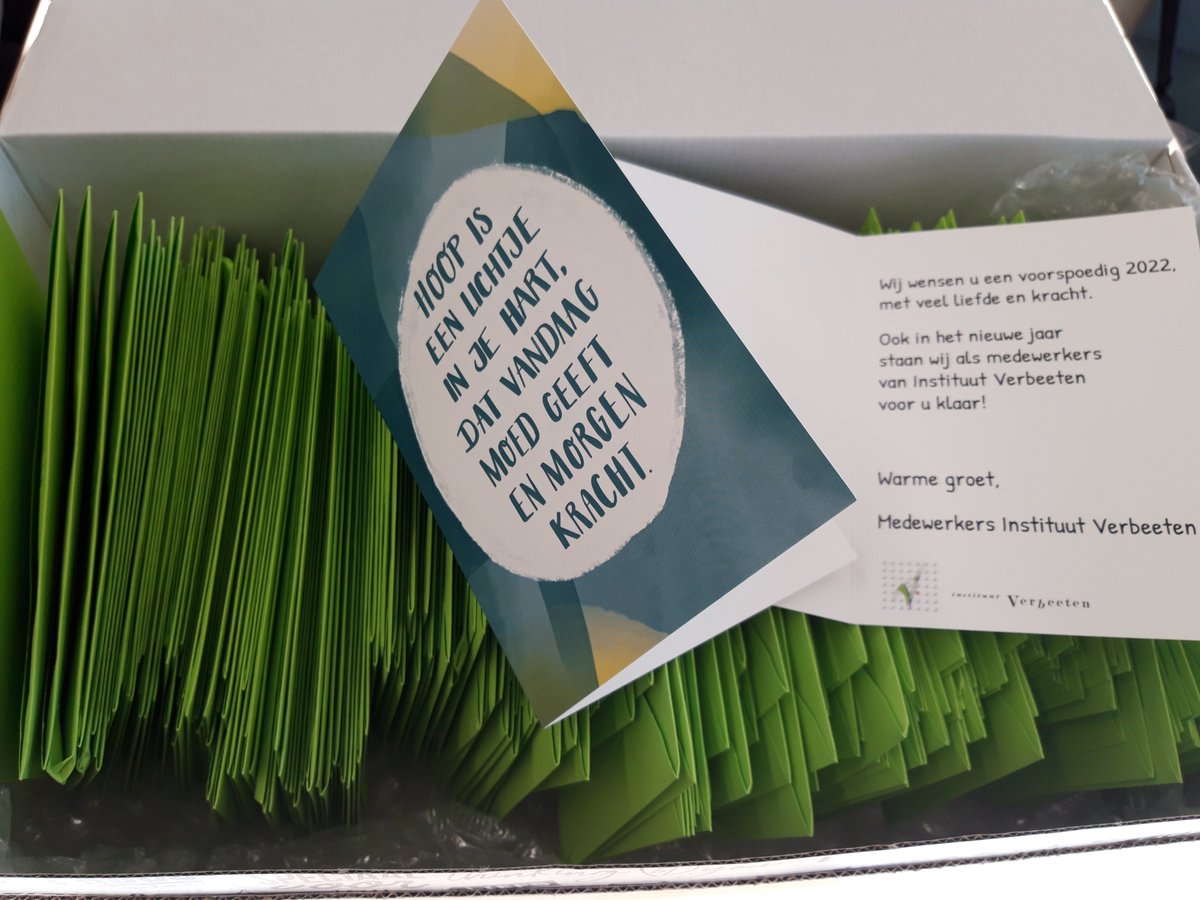 Wij wensen u een voorspoedig 2022, met veel liefde en kracht.
Ook in het nieuwe jaar staan wij als medewerkers van Instituut Verbeeten voor u klaar!
Warme groet, 
Medewerkers Instituut Verbeeten