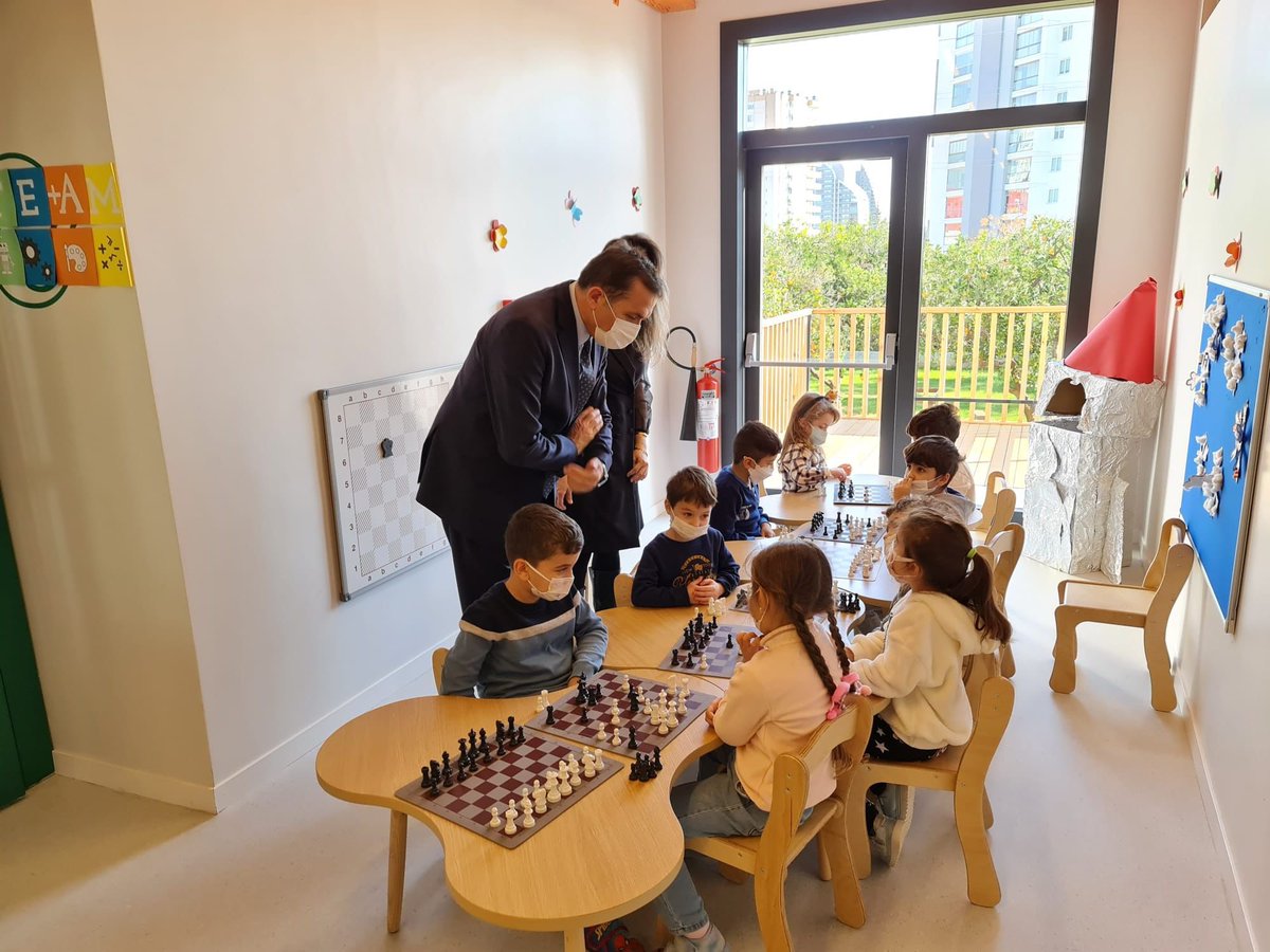 EczAOzyigit's tweet photo. Ömer Faruk İlbilgen Beceri Temelli Eğitim Merkezimizi ziyaret ederek, minik öğrencilerimizle buluştuk. Çocuklarımızı #BETEM'de geleceğe en iyi şekilde hazırlıyoruz. https://t.co/UaOqdOAqzG