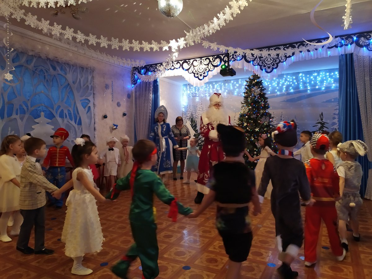 mdou407samara's tweet photo. Здравствуй, здравствуй, Новый год! https://t.co/61szM9BxPM