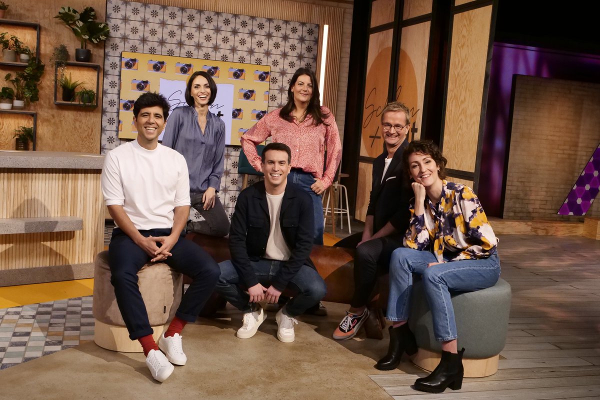 presse_rbb's tweet photo. Presse- und Fototermin in Potsdam-Babelsberg aus der Kulisse des neuen Vorabends. Ab 3. Januar 2022 im rbb Fernsehen. @jaafarAbdulKari @FrauFalkenstein  @ZahaviUri @SabrinaNdiaye #rbb Alle Infos zum neuen Programm ➡️ https://t.co/ljFUBwFmkG https://t.co/TzL1MeX135