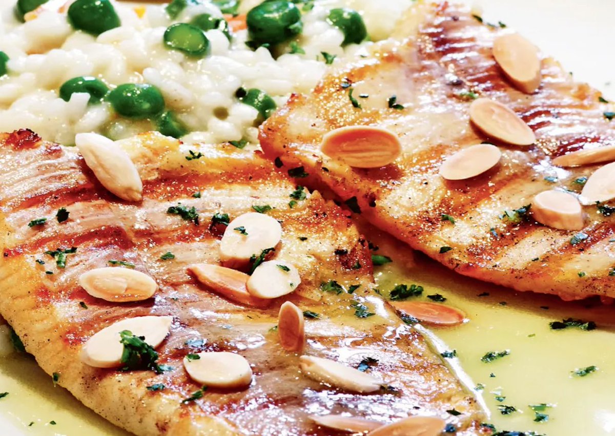 lenguadoSolee's tweet photo. RT @MiaRevista 
Puedes hacer este plato con cualquier pescado 😍
https://t.co/1QWJkrZNyE https://t.co/yJjvgd1Sah