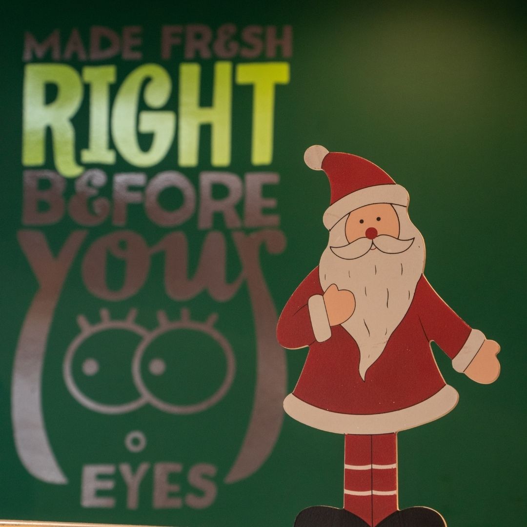 Only a couple of more days until Christmas, did you check out our post for our Christmas opening hours? It has been shared across all of our platforms to make sure you're up to date. 🎅

Want to make an order before Christmas? Visit pitapit.ie
#PitaPit #Christmas