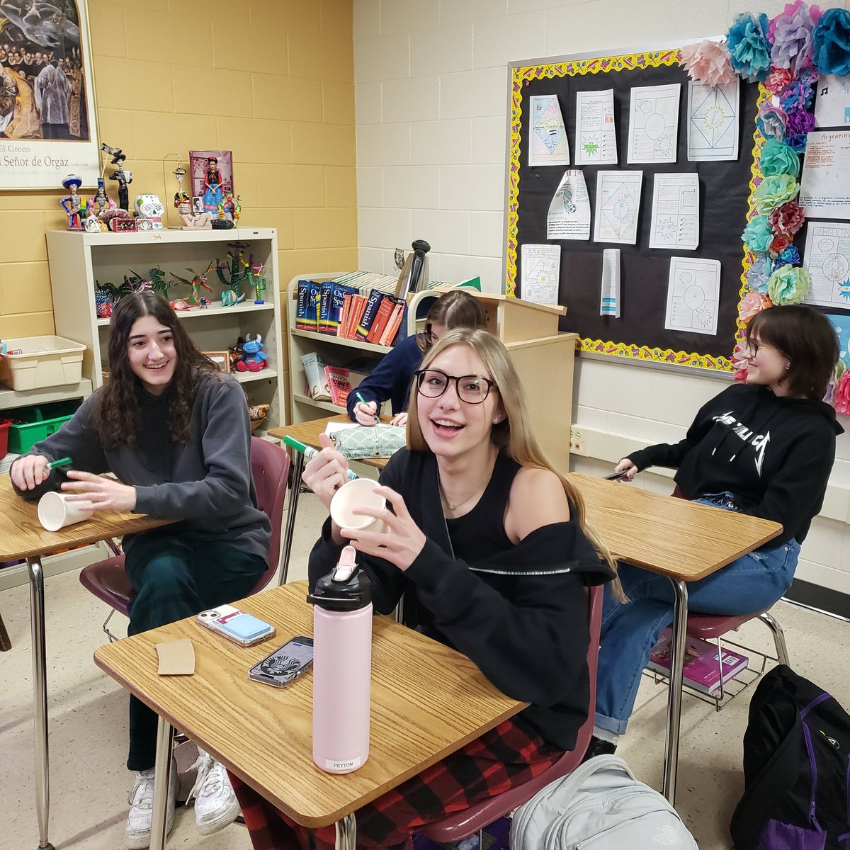 loefflerbell's tweet photo. #spanishclub learned about #tiónadal and #elcaganer and enjoyed some Mexican hot chocolate while watching a holiday movie. Feliz Navidad a todos!🌲🌲 @MHSIrvine @MuskegoNorwaySc https://t.co/Mi4kC3UV0N