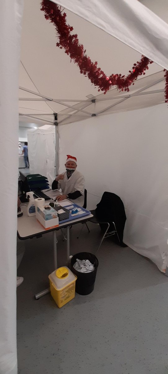 docteur_smart's tweet photo. Petit passage au centre de vaccination de Vitrolles Mandela, extrêmement bien organisé et convivial.
Un centre géré par la CPTS Initiative Santé. La planification de l'équipe de vaccination est réalisée à l'aide d'EXTELIB, une plateforme DOCTEUR SMART appartenant à l’URPS ML PACA https://t.co/ttrO7vzSIl