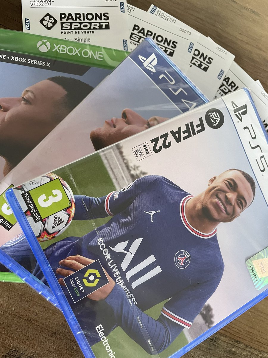 BoozPronos's tweet image. L'équipe, c'est noël avant l'heure 😍

Tu veux mon MISSILE du jour ? C'est simple je post les tickets à 600 RT &amp;amp; ♥️

En plus de ça tu peux tenter de gagner un de ses 3 jeux pour ça c'est simple !

-Follow @Boozpronos 
-RT &amp;amp; ♥️ ce post 

TAS demain en LIVE sur Twitter #TeamParieur