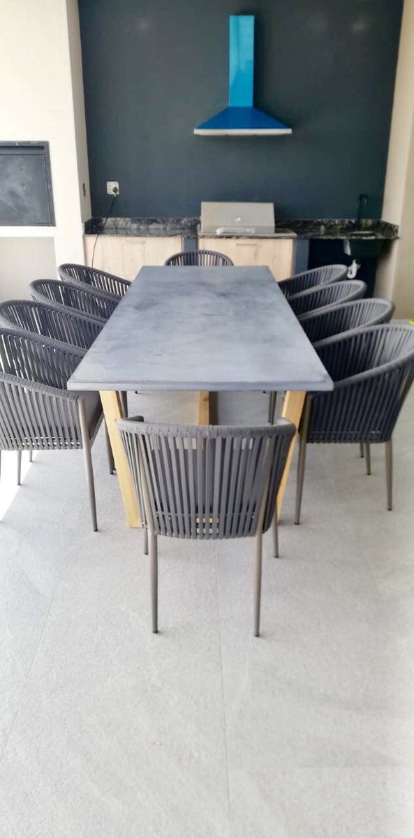 ConeyTimbers's tweet photo. Just delivered this huge 2.7m x 950mm concrete table on #oakstained legs. Something epic about mixing 2 different materials. #concretetable #concrete #art https://t.co/nftcnkffXn
