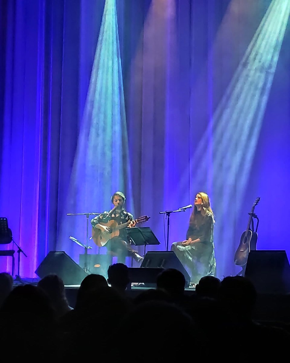 Ayer tuve el honor de estrenarme en Oporto acompañada del maravilloso Marco Oliveira ✨🇵🇹 Esperamos repetir pronto ❤️ <a href="/casadamusica/">Casa da Música</a>