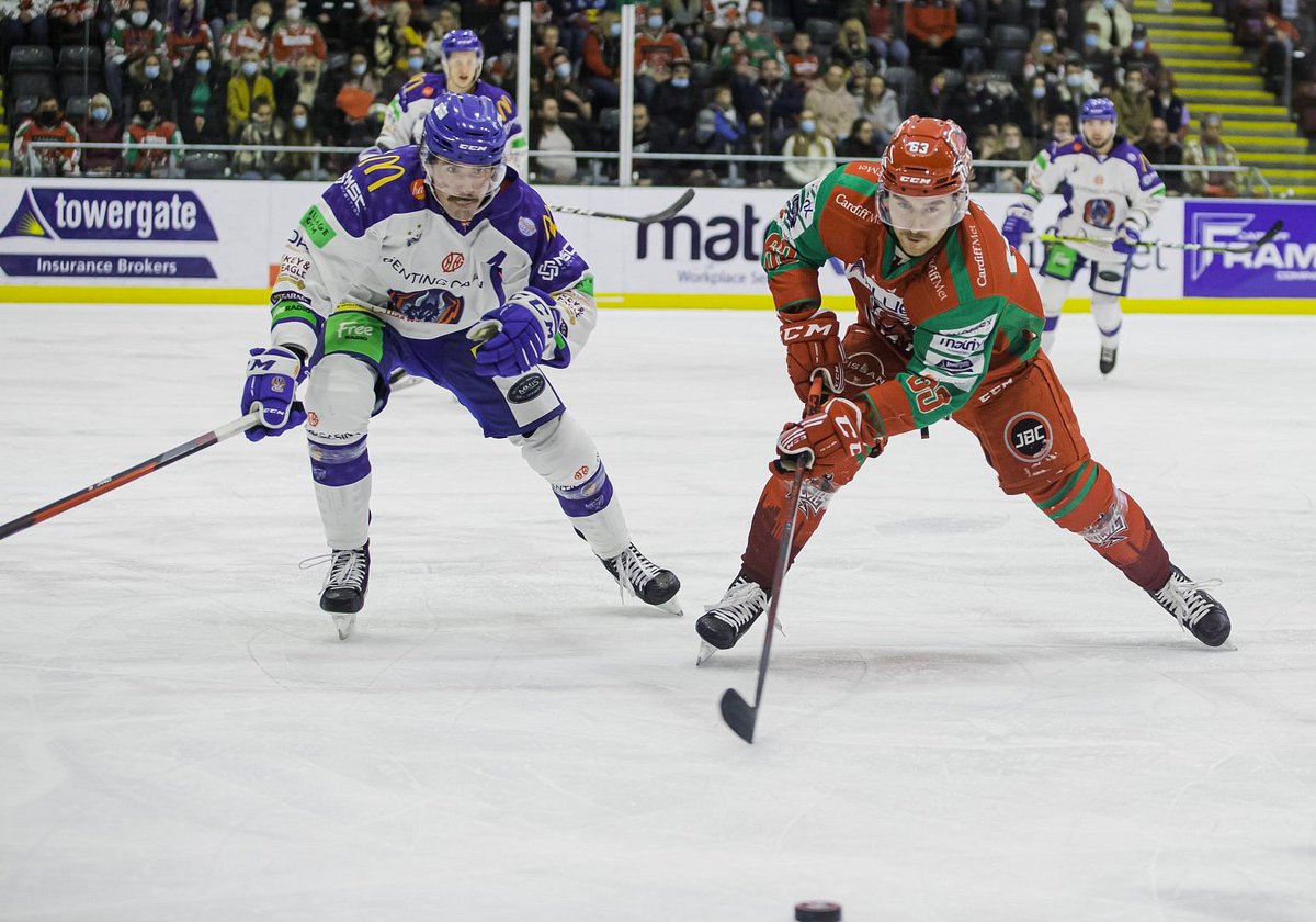 officialEIHL's tweet photo. `⚠️Fixture change | #EIHL 

As a precautionary measure, @Mcr_Storm will not travel to Cardiff tonight.

Instead, @covblazehockey will face the @cardiffdevils tonight at @IceArenaWales at 19:30.

📰https://t.co/VUWGVe6KYx https://t.co/xEym28gmwF