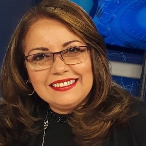 DefendiendoCuba's tweet photo. Hoy está de cumpleaños uno de los rostros más atractivos y reconocidos de la televisión cubana, nuestra querida y carismática @agnes_becerra

‼️MUCHAS FELICIDADES ‼️
Gracias por mostrar al mundo la verdad de #CubaVive✨

✨#DefendiendoCuba🇨🇺 comparte la alegría con todos✨❤️✨❤️ https://t.co/6y5zOL8I9n