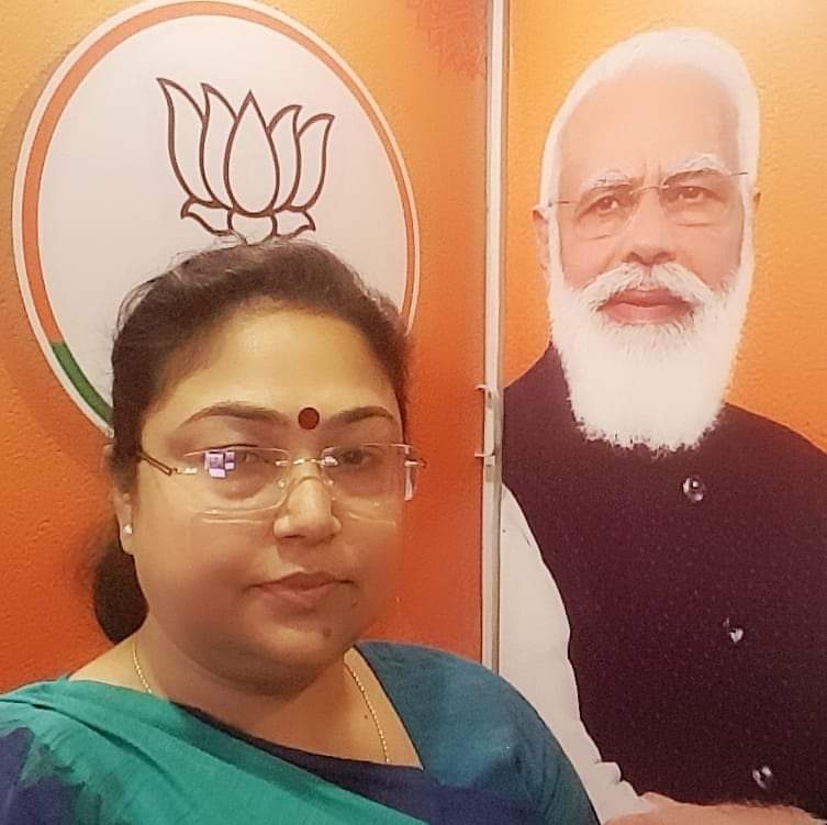 aruna_choudhury's tweet photo. নবনির্মিত রাজ্য কমিটির সাধারণ সম্পাদিকা হিসেবে মনোনীত হওয়ায় জন্য @paulagnimitra1 দিদিকে ও মহিলা মোর্চার সভানেত্রী হিসেবে নির্বাচিত হওয়ায় জন্য @Tanujachakrabo2 দিদিকে জানাই আন্তরিক শুভেচ্ছা ও অভিনন্দন 
@BJP4Bengal 
@BJPMM4Bengal 
@DrSukantaBJP https://t.co/OCYpRV5jHs