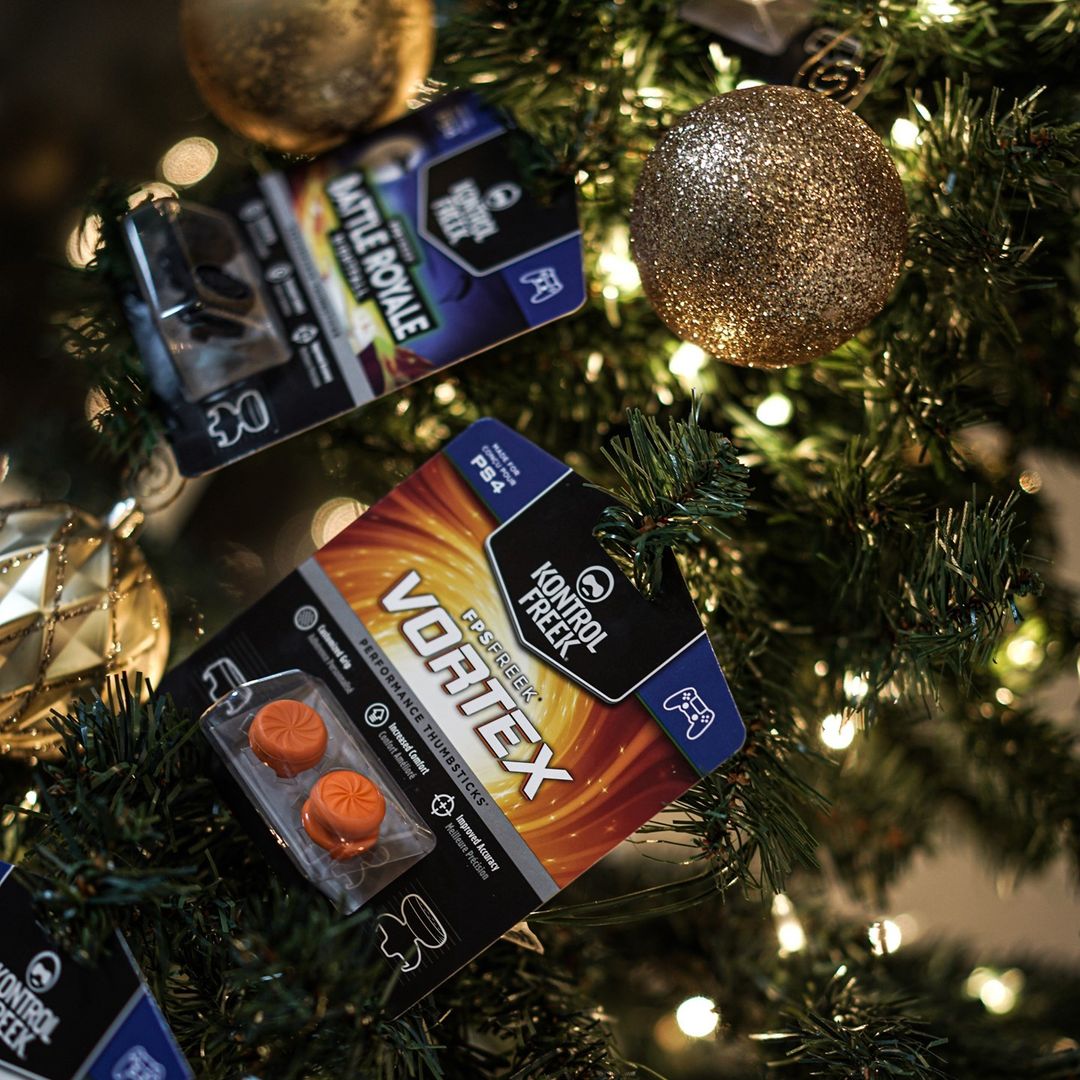 OH ! OH ! OH ! 
Natale è alle porte, avete già scelto i vostri regali ? 🎅🎁🎄

#Natale2021 #KontrolFreek #SteelSeries #KontrolFreekIT