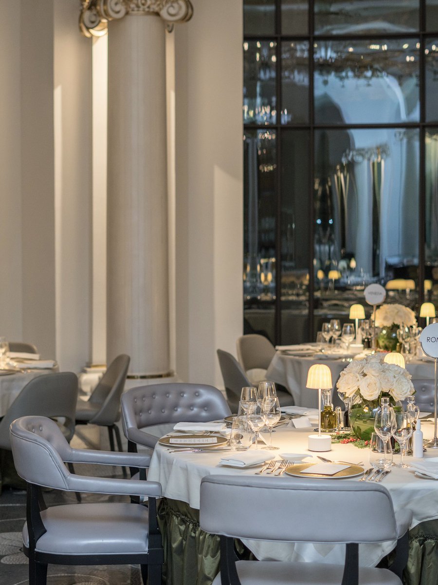 FSBaku's tweet photo. Time flies fast and Christmas is already here. Invite your dearest ones to share memorable moments together during the Christmas Eve Dinner at Zafferano Restaurant on December 24th. 
Click the link below to book your table:
https://t.co/euQrykY96f https://t.co/0m7KKPf7PO