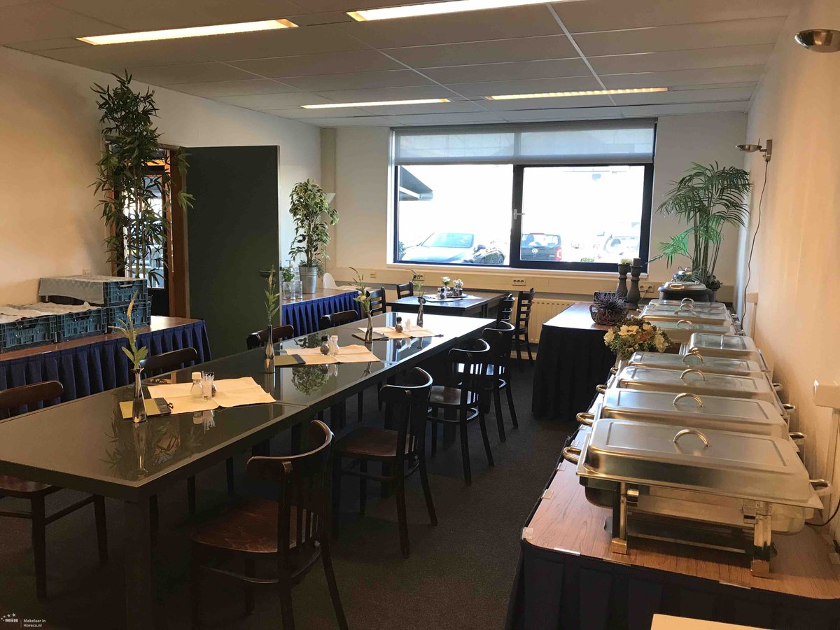 Drechtsteden - Ter overname broodjes dagzaak met catering!
 Met Genoeg parkeergelegenheid! 
#broodjes #horeca #terras #sliedrecht #eten #drinken #terovername #makelaardij #makelaarinhoreca