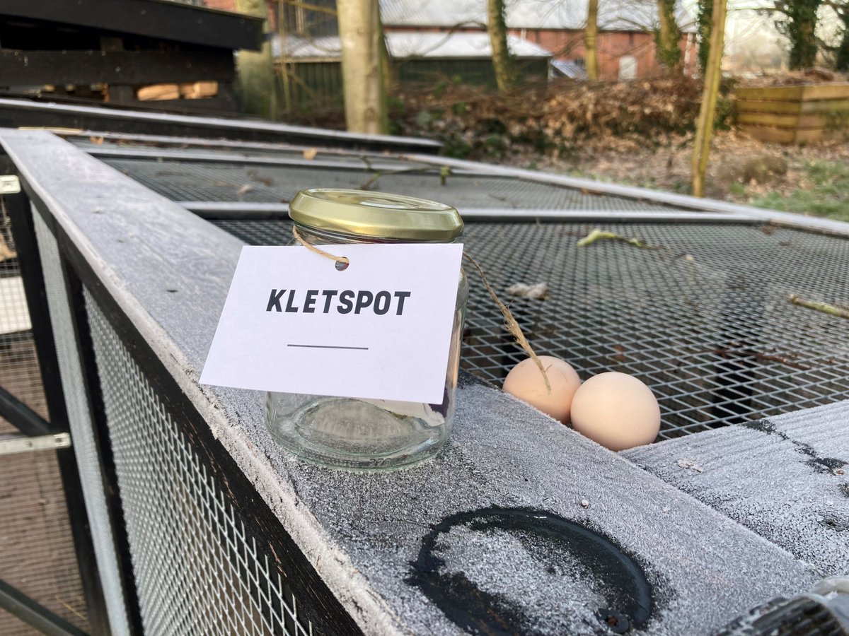 Vandaag hebben onze mentoren uit <a href="/HetHogeland/">Gemeente Het Hogeland</a> een #Kletspot ontvangen! De gemeente heeft de kletspotten ter beschikking gesteld aan de stichting als waardering voor het #vrijwilligerswerk dat onze mentoren belangeloos doen voor onze #clienten. #Bedankt en #Fijnekerstdagen!