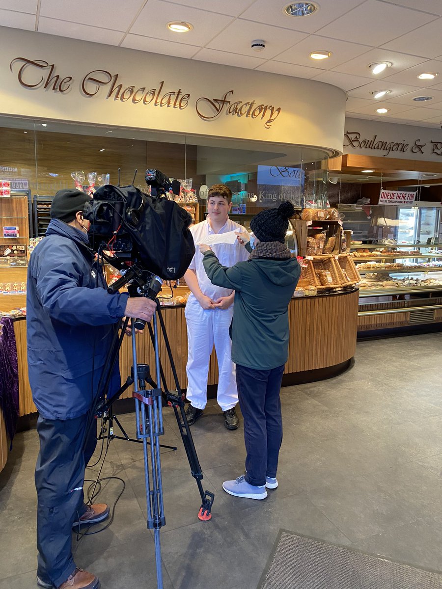 CulArtsFifeColl's tweet photo. Stay tuned ….. 🎬🎥

#stv #fisheranddonaldson #bakerylevel5 @fifecollege https://t.co/8IW0a3i4yn
