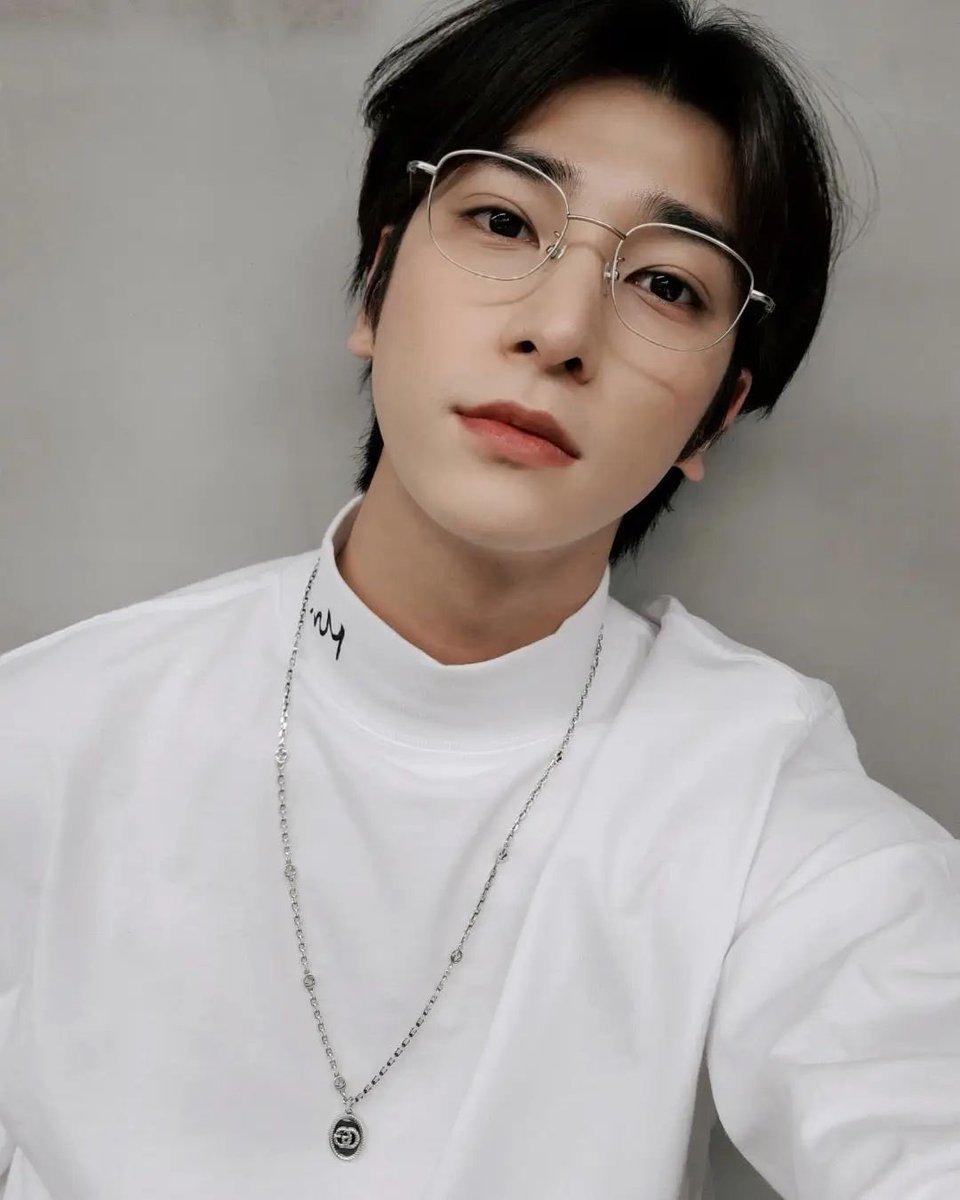 picsofhangyul's tweet image. 