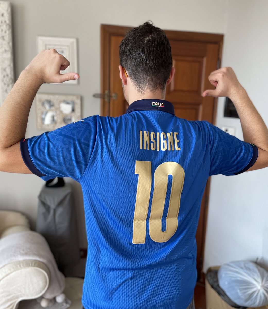 AngeloFranza's tweet photo. @Lor_Insigne Grazie!!! https://t.co/rvwKfHnJiQ