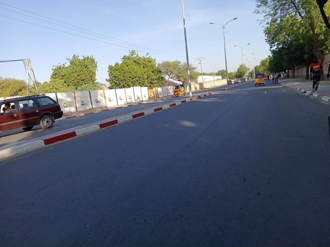 MoussaAbari4's tweet photo. #Diffa_Nglaa
Tant des #infrastructures, Nous souhaitons que la mairie puisse assumer sa responsabilité dans l'entretient de ces infrastructures combien important qui constituent le trésor de la commune; ainsi qu'aux citoyens aussi de faire preuve de civisme
#EpadPagod https://t.co/ZrKQlIZdbH