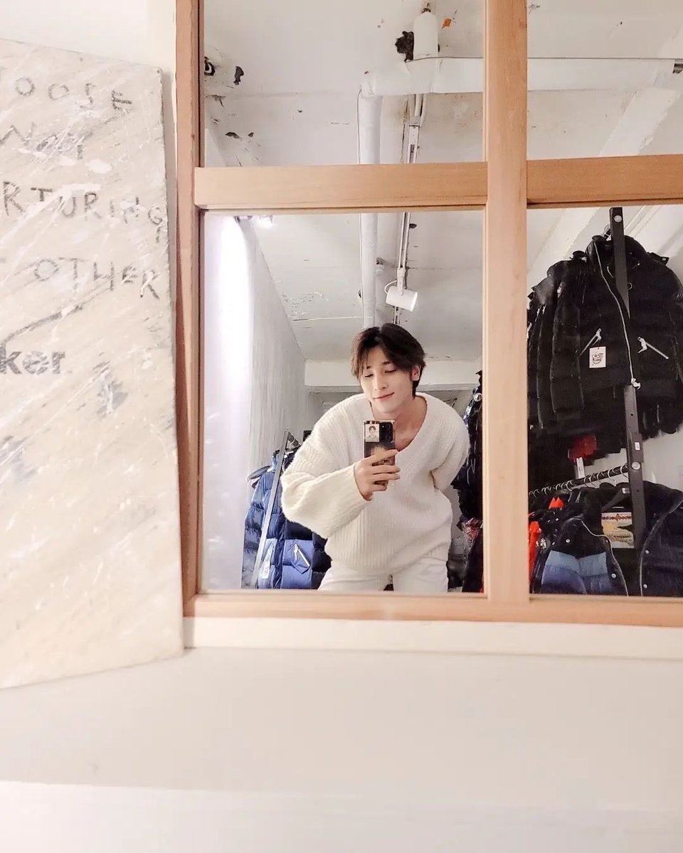 picsofhangyul's tweet image. 