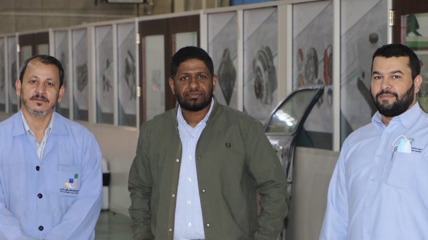 tvtc_g_dammam's tweet photo. ضمن رعاية #الكلية_التقنية_بالدمام للموهوبين يشارك المتدرب عبدالله محمد الدوسري في سباقات السرعة "دراق ريس" والتي تقام على حلبة البحرين الدولية للسباقات https://t.co/3NgPoBs8At