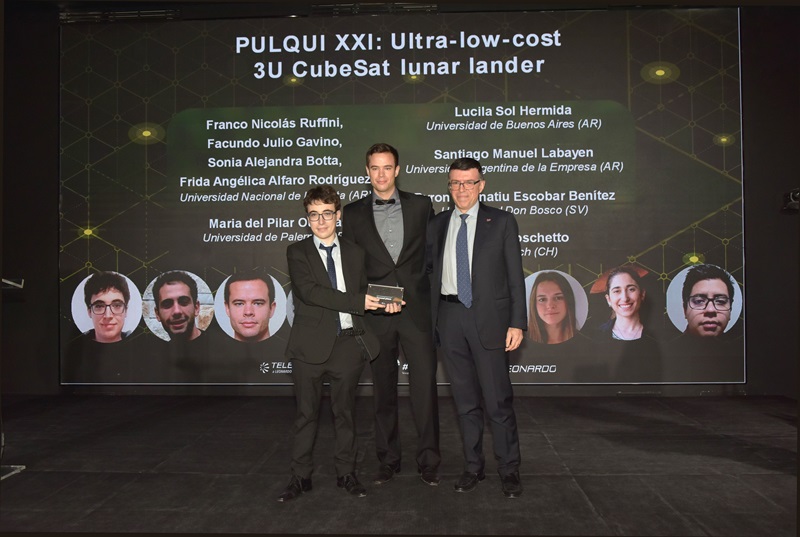 Felicitaciones al equipo de estudiantes de <a href="/ing_unlp/">Ingeniería UNLP</a> premiado en Dubái con el 2° puesto en el #T-TeC Award 2021. Diseñaron un pequeño vehículo espacial de bajo costo para explorar la Luna #OrgulloUNLP  #UNLP🚀🌝👏👏👏investiga.unlp.edu.ar/cienciaenaccio…