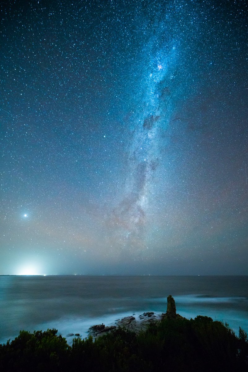 dcostabileshsd's tweet photo. #falzawake212 That connection of the vast and unknown sea to the endless and infinite universe that Edna both get lost in literally and mentally is maaad inspirational on my momma. https://t.co/Hh6H6Dnrtt
