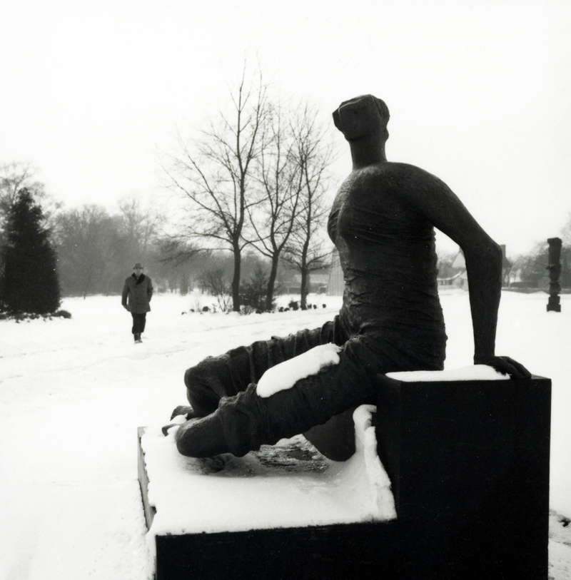 henrymooresg's tweet photo. Time for a traditional #BoxingDay stroll. We're a little jealous of Mr Moore's beautiful snowy scenes from Perry Green in 1967. The weather forecast is not white this year in Hertfordshire.
#oldflo #boxingdaywalk #archivephoto https://t.co/QBkBhfD0tI
